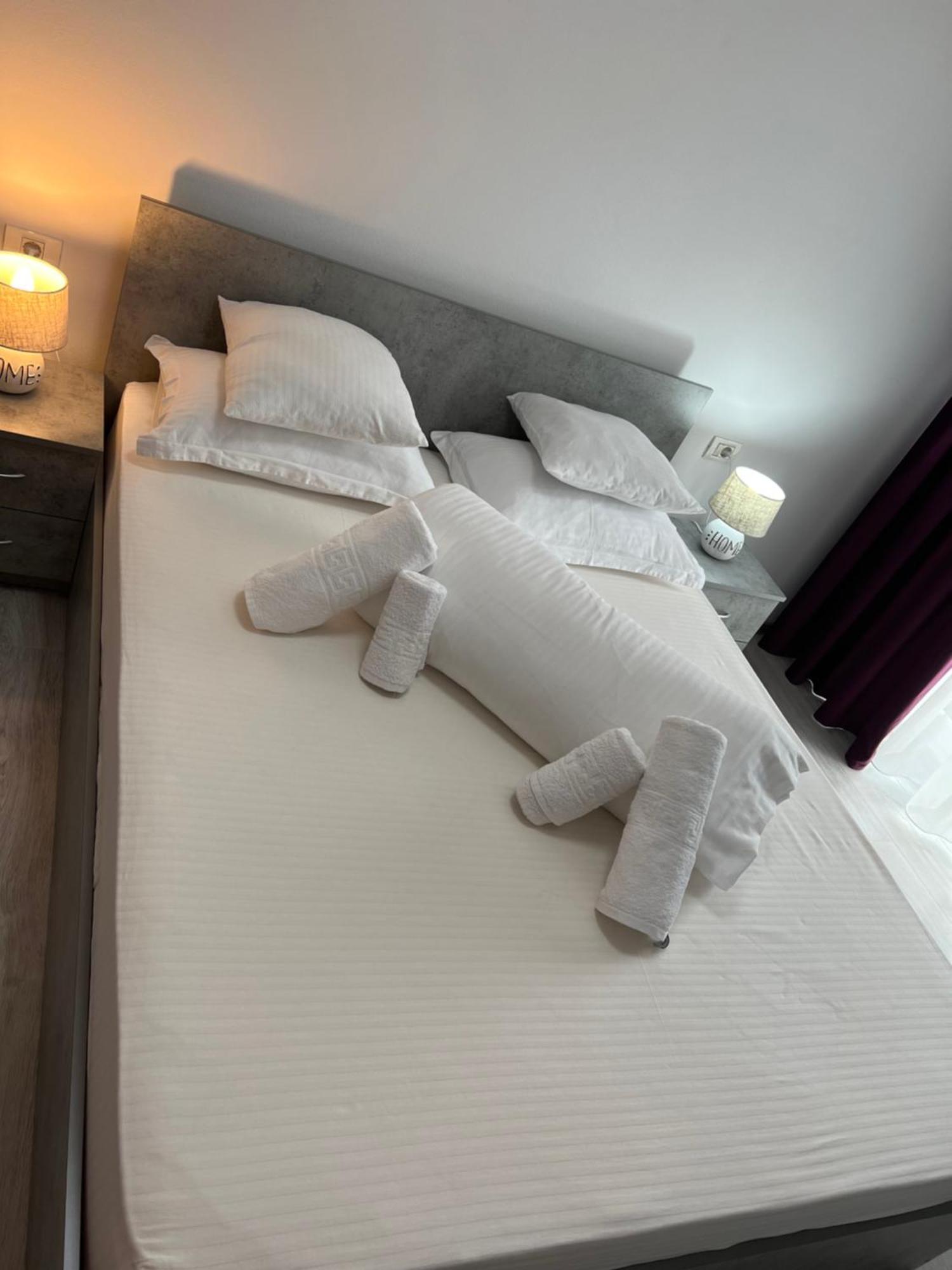 Apartament Anais Alba Iulia Esterno foto